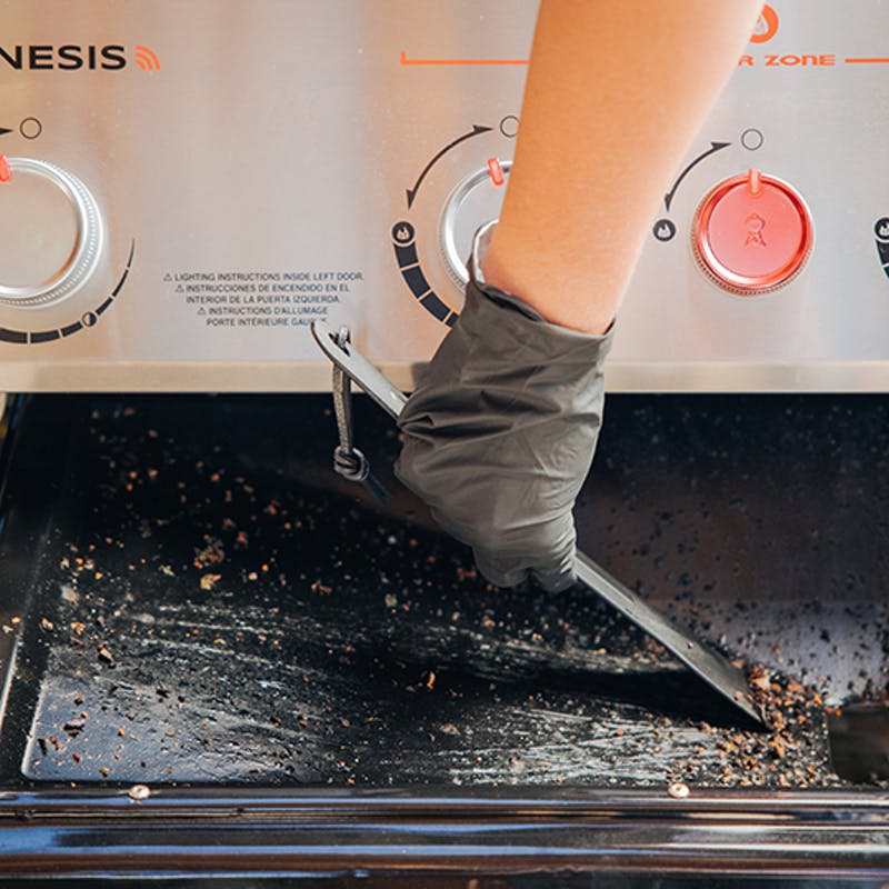GENESIS E-325s Natural Gas Grill