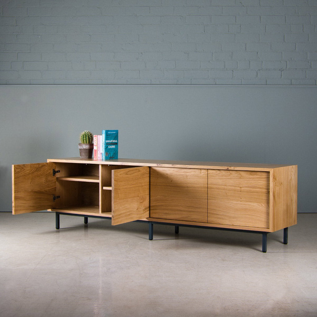 Oak TV Bench, Heko