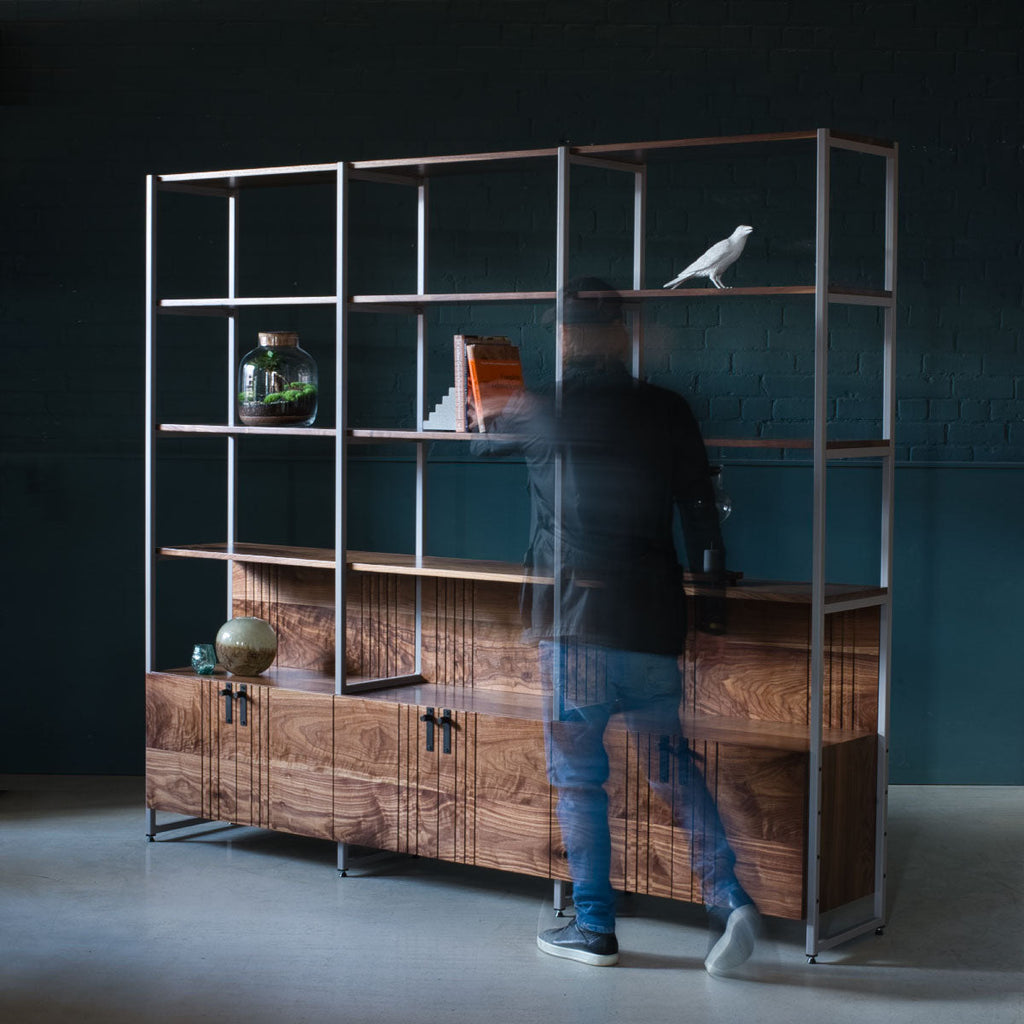 Walnut Shelving Unit, Novo