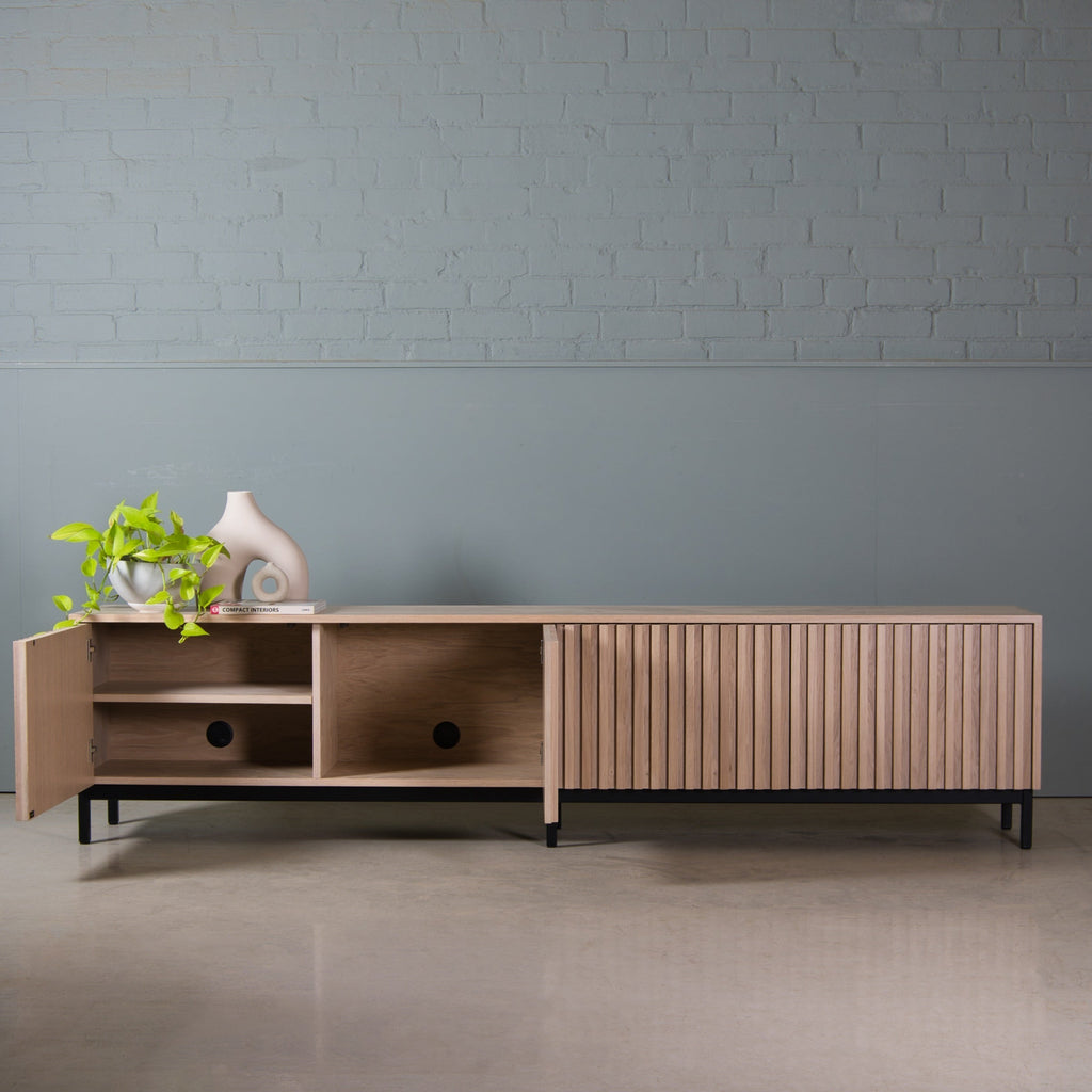 Fluted Oak Cabinet, Neutral