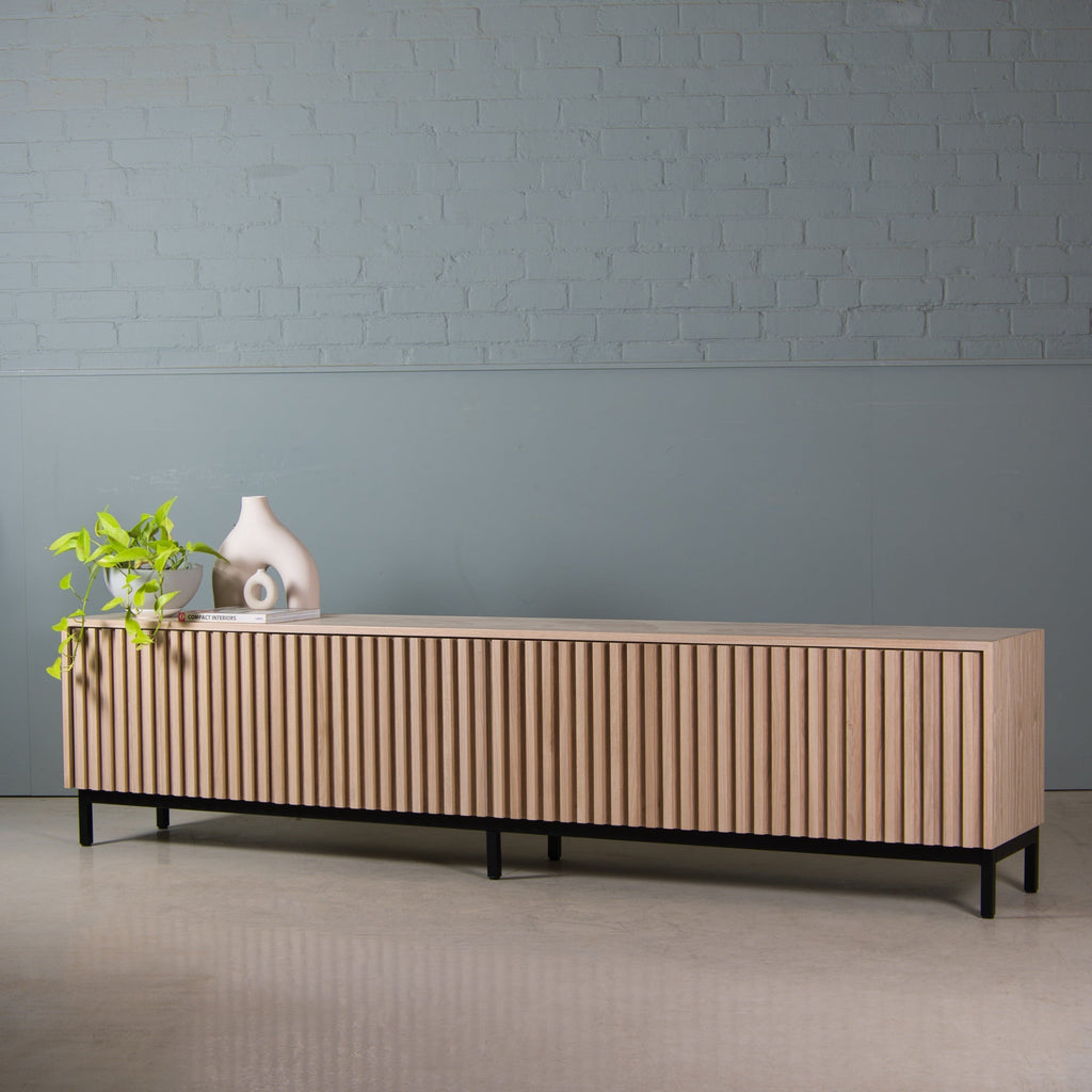 Fluted Oak Cabinet, Neutral